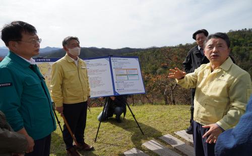 남성현 산림청장, 울진 산불피해 복원 지역 현장 점검